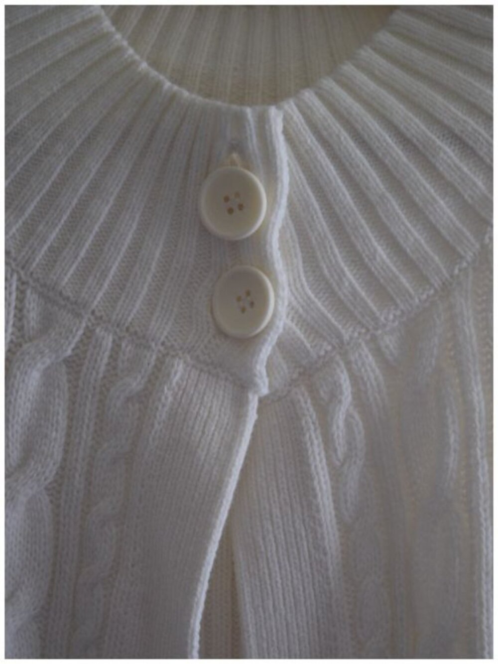 Cable Knit Sweater Vest Faux Collar with Button Closure Kim Rogers Size Medium - Picture 3 of 5